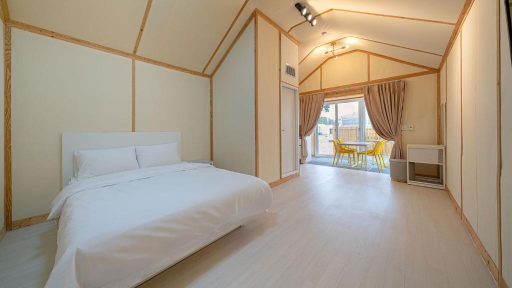 Luxury glamping site near Seoul with stylish tents