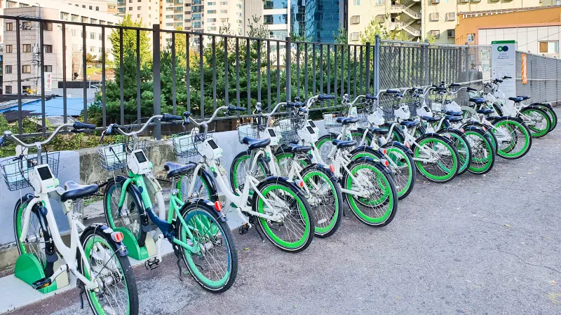 Seoul public rental bikes parked at Ddareungi station